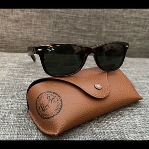 Rayban Wayfarer Sunglasses